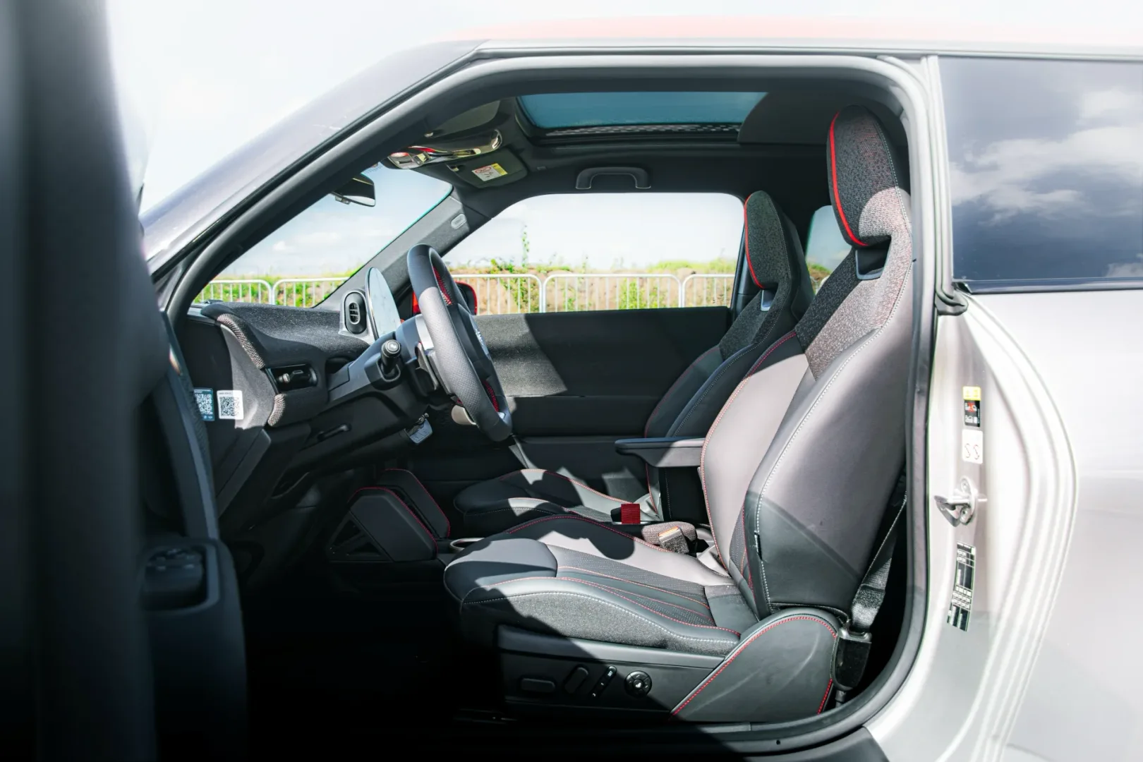 MINI John Cooper Works E