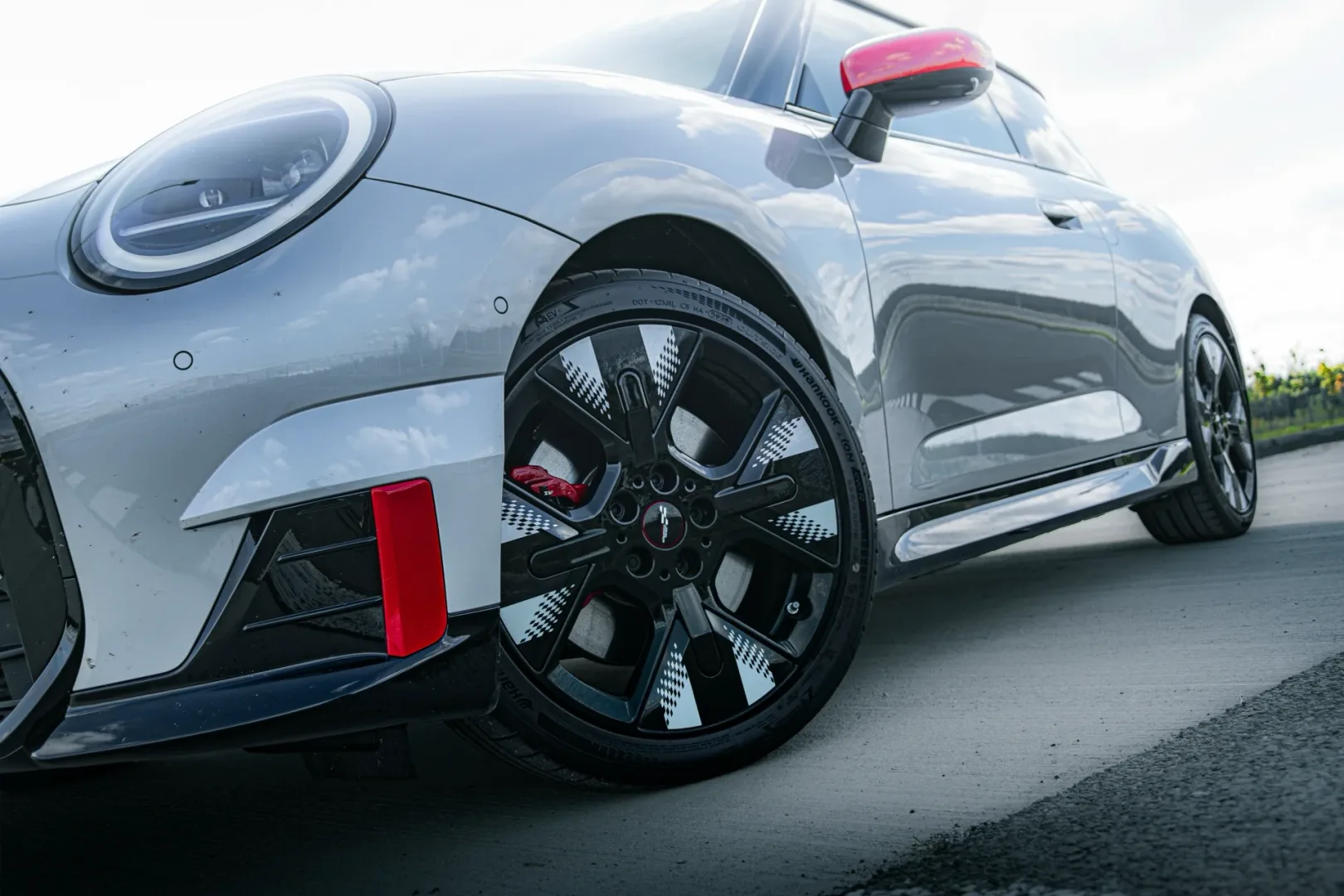 MINI John Cooper Works E
