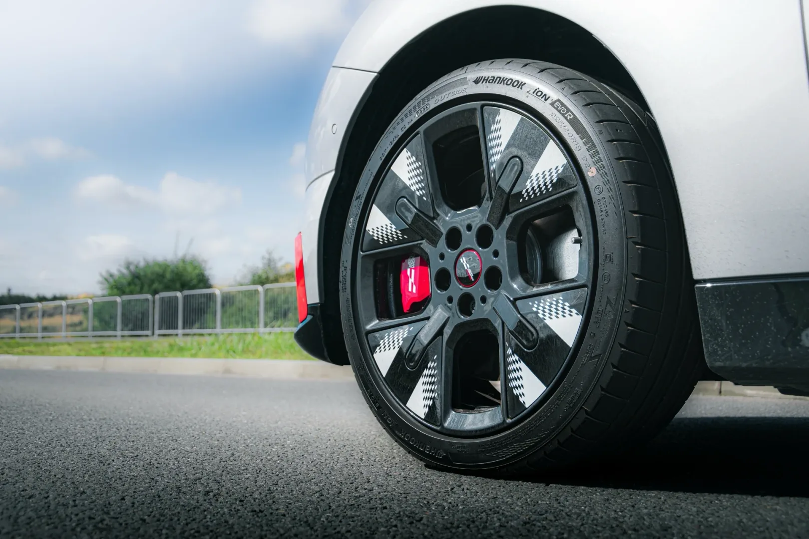 MINI John Cooper Works E