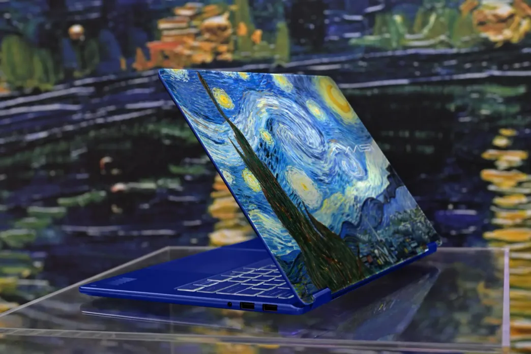 MSI Prestige 14 Flip AI+