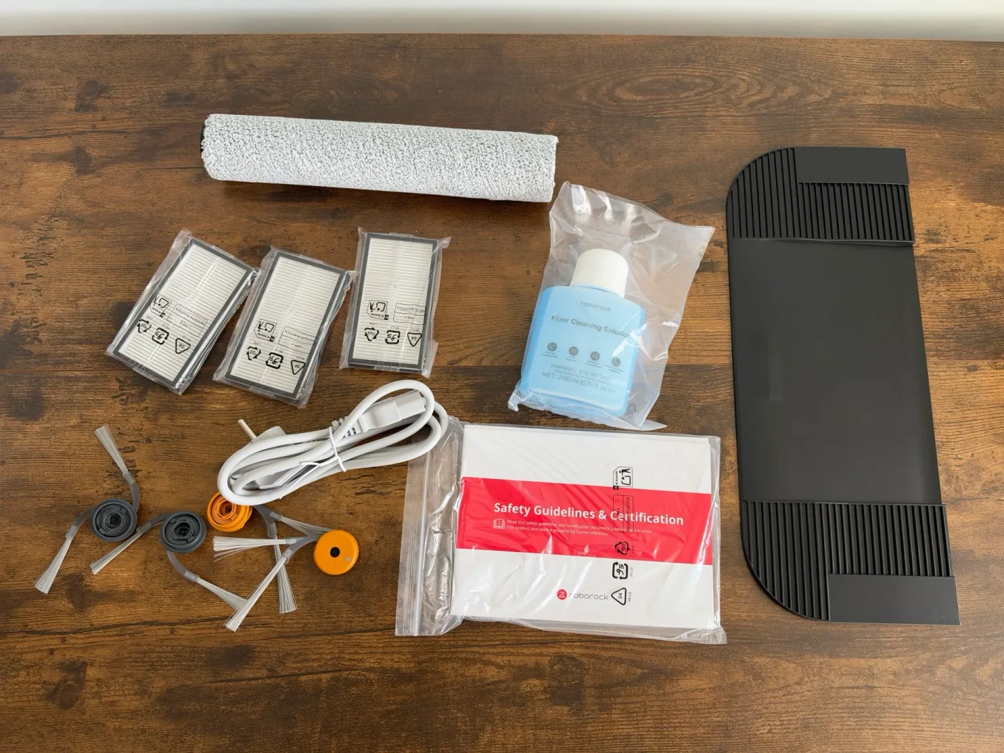 Roboty Roborock z rolką: Saros i Qrevo. Wiem który Ci pasuje Roborock Saros 20 Flow Complete