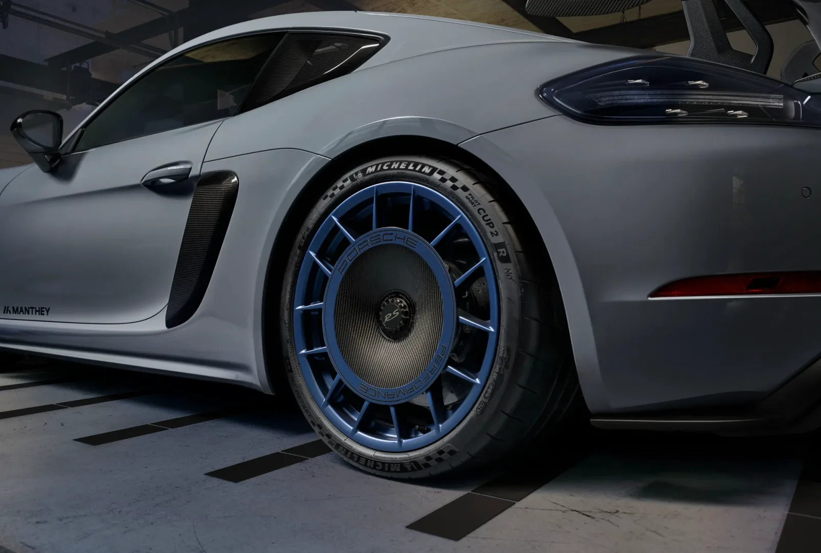 Porsche 718 GT4